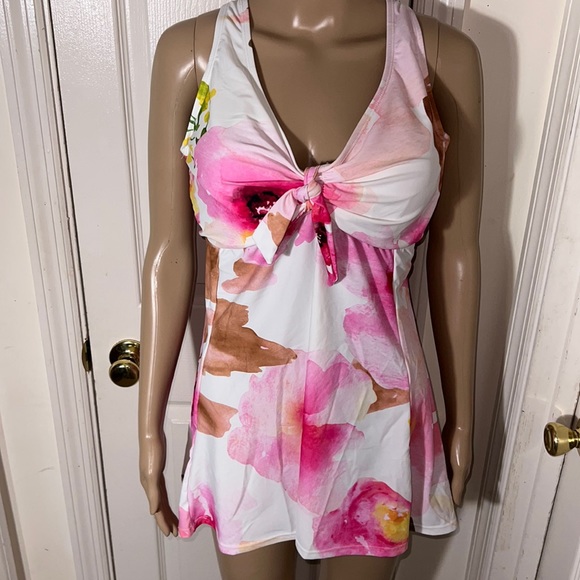 Curve plus size swim suit top size3xL nwt - Picture 1 of 8